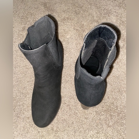 Heeled booties - Picture 3 of 5